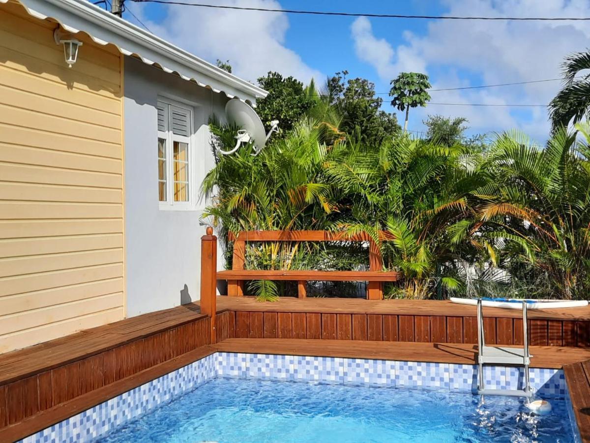 Les Multipliants Villa Le Moule Exterior photo